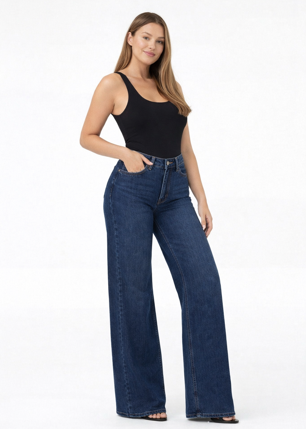 Jolie - Curve Hugging BBL Jeans
